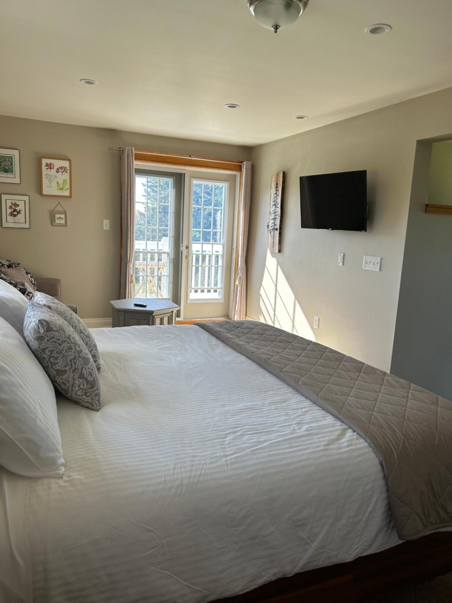 Tides Inn Guest Suites Halls Harbour Exteriér fotografie