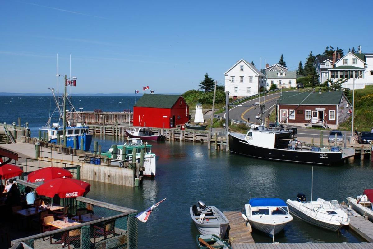 Tides Inn Guest Suites Halls Harbour Exteriér fotografie