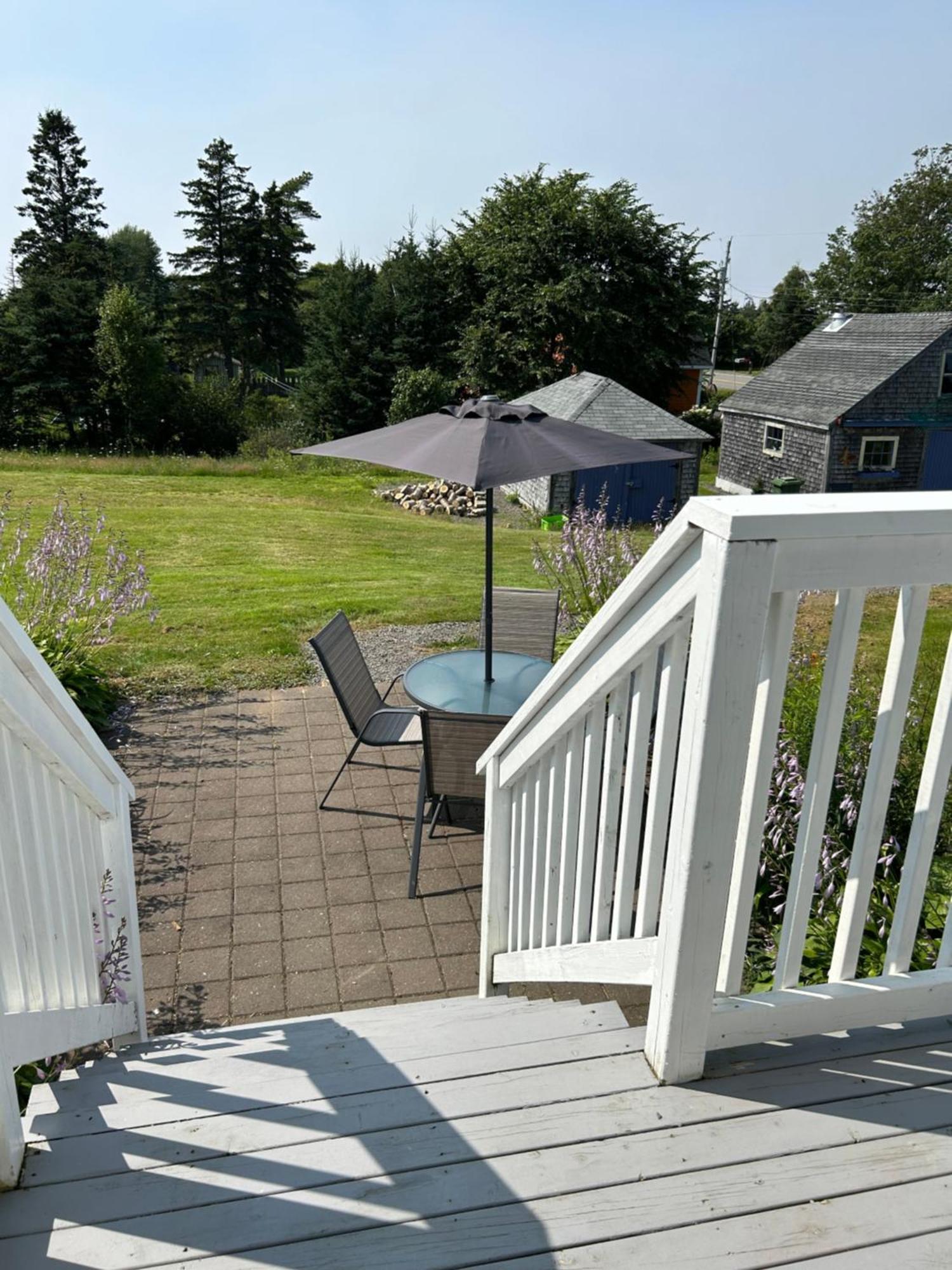 Tides Inn Guest Suites Halls Harbour Exteriér fotografie