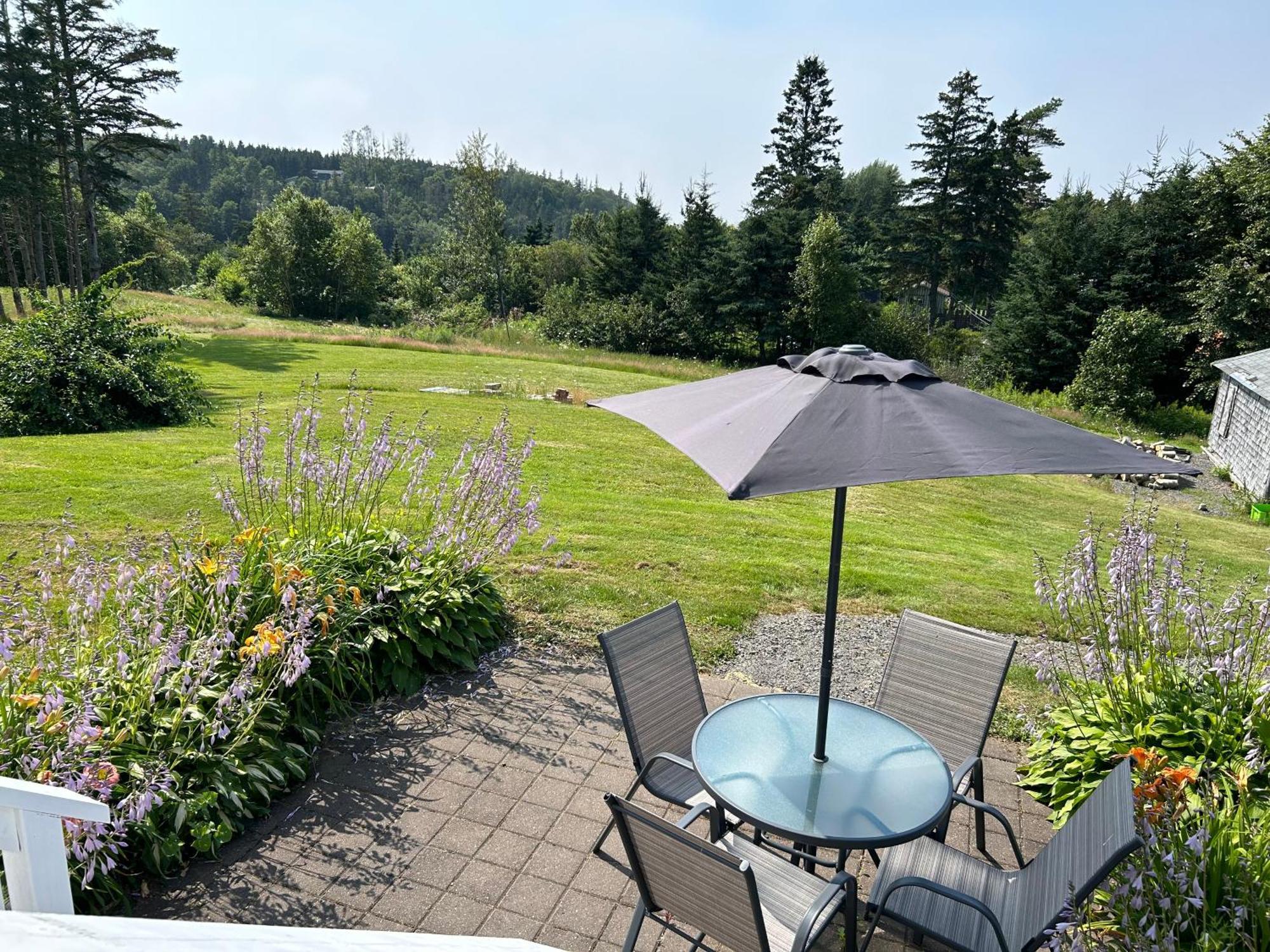 Tides Inn Guest Suites Halls Harbour Exteriér fotografie