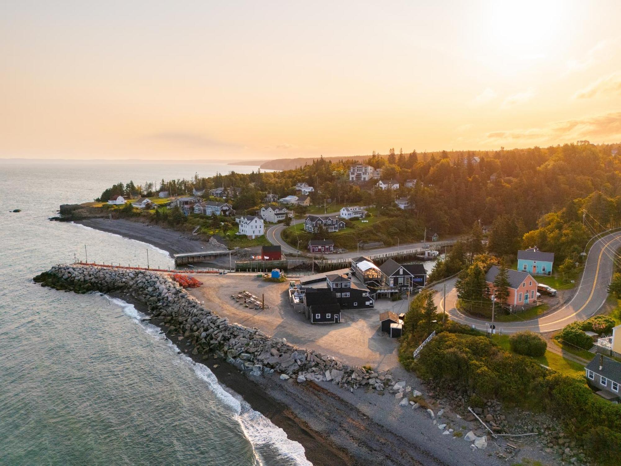 Tides Inn Guest Suites Halls Harbour Exteriér fotografie